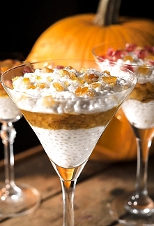 Budyń kokosowy z tapioki z dynią w korzennych przyprawach