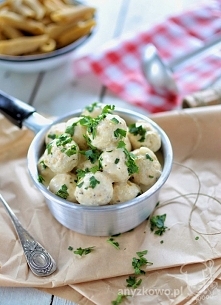 Mini pulpeciki w sosie serowym
