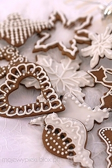 Składniki na lukier do ozdabiania pierniczków (lukier