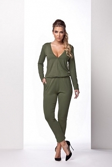 Kombinezon w kolorze khaki