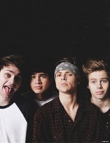 Lof ju Majkel, Kalum, Aszto...