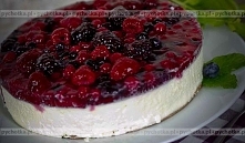 Tort z kremem owocowym.