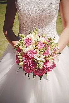Mój bukiecik ślubny :3 Róże...