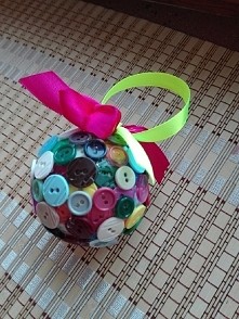 bombka z guzików