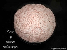 Tort z musem malinowym