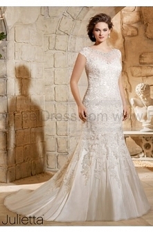 Mori Lee Plus Size Wedding Dress 3188