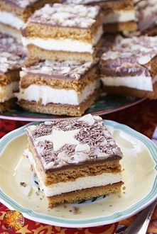 Miodownik (stefanka) z masą grysikową - przepis po kliknięciu w zdjęcie :)