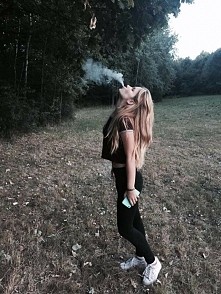 Znacie jakies fajne ćwiczenia na zgrabne nogi?