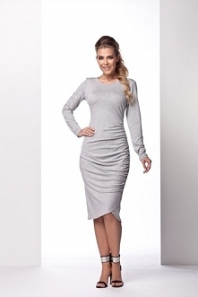 Wyjątkowa szara sukienka z marszczeniami