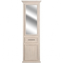 Lustro z serii Bosco o jasnej ramie, w kształcie drzwi.