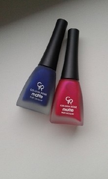 piękne matowe lakiery z gol...