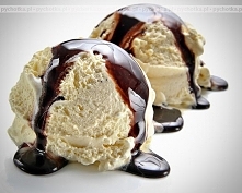 Lody z bananami w czekoladzie