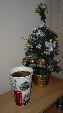 kawa <3 
°bez cukru
°bez mleka
°mielona