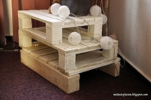 Szafka nocna z palet