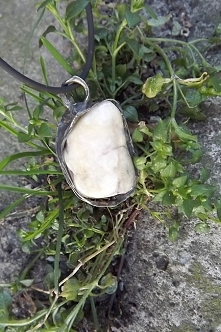 Agat w miedzi stylizowany na stare srebro.