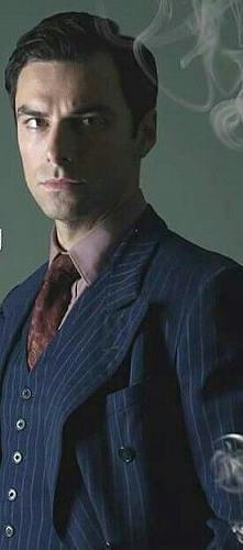 Aidan Turner w "And Then There Were None "