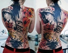 tatuaże damskie na całe plecy