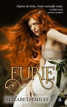 Furie…
Mityczne boginie zemsty.
Nieubłagane, okrutne, bezlitosne.
Przybywają na ziemię z ciemności podziemnego świata. A wtedy nic nie jest w stanie przebłagać ich gniewu…

W As...