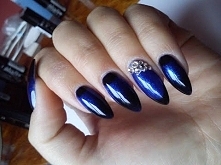 Elegancki manicure z Semilac na wieczorne wyjście, a nawet na bal karnawałowy :)