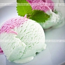 Lody w gorącej czekoladzie