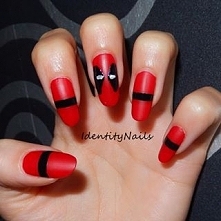 Czerń i czerwień kolorami tej zimy!