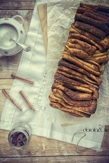 * Cynamonowe Ciasto Drożdżowe do Odrywania *