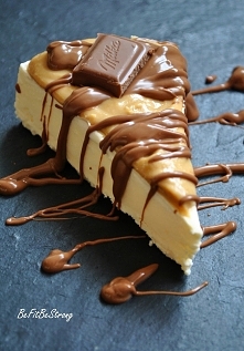 * Śmietankowy Sernik Lodowy *