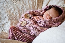 Knitting pattern for baby cocoon