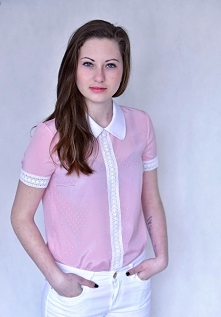 teraz dodaje lepsze zdjęcie bluzeczki:)Świetnie leży