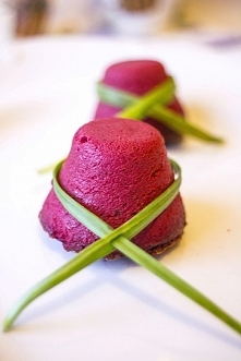 Zapiekane pianki buraczane