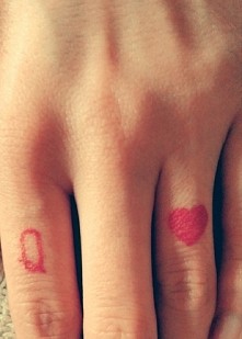 Moja dama serce <3. Druga część tatuażu znajduje się na palcach mojego TŻ - król pik :).