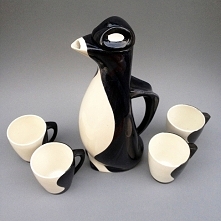 Unikatowy zestaw Pingwin z Włocławka, dzbanek + 4 kubeczki