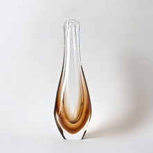 Masywny wazon z grubego szkła