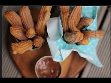 Domowe churros z sosem czek...