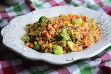 Kasza bulgur z vermicelli i warzywami