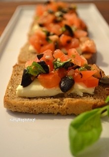 pyszne kanapeczki Na każdą ...