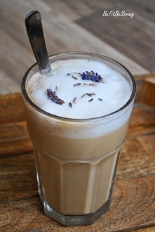 Delikatna, mleczka kawa law...