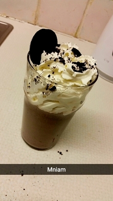 shake z Oreo :P <##
oreo, Lody waniliowe Mleko i bita smietana <##