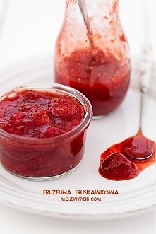 Domowa frużelina:

250 g owoców, świeżych lub mrożonych*
1 łyżeczka żelatyny w proszku (4 g) lub 1 listek żelatyny
3 łyżki cukru (w zależności od owoców)
1 łyżka soku z cytryny
...