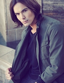 Caleb, PLL