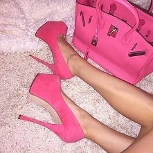 piękne, różowe szpilki