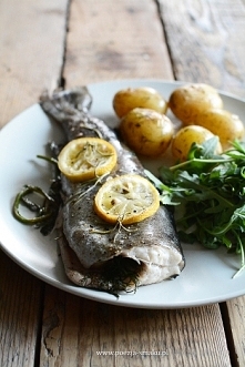 Pstrąg z ziemniakami z piekarnika