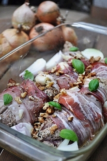 Polędwiczki wieprzowe otulone szynką parmeńską