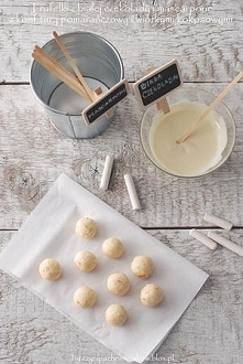 Kulki z mascarpone i białą ...