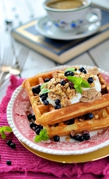 Śniadaniowe gofry z musli