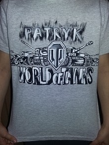Ręcznie malowana koszulka dla fana gry.