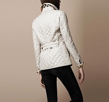 Po kliknięciu na zdjęcie przenosi do sklepu