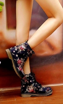 Po kliknięciu na zdjęcie przenosi do sklepu