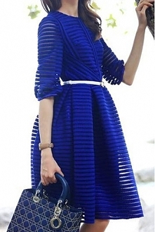 Po kliknięciu na zdjęcie przenosi do sklepu