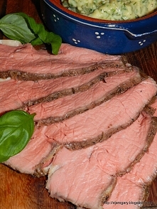 Rostbef długo pieczony